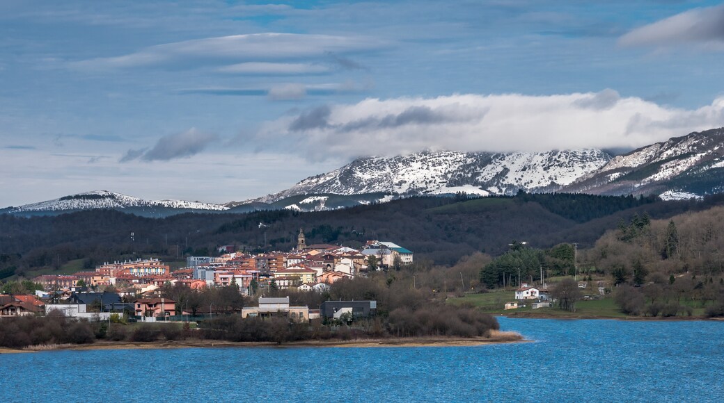 « Villarreal de Álava», photo de Basotxerri (CC BY-SA) / rognée de l’originale
