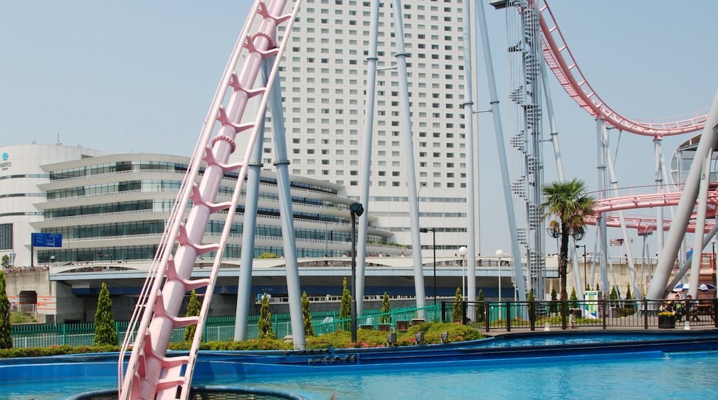 « Parc de loisirs Yokohama Cosmo World», photo de jetsun (CC BY-SA) / rognée de l’originale