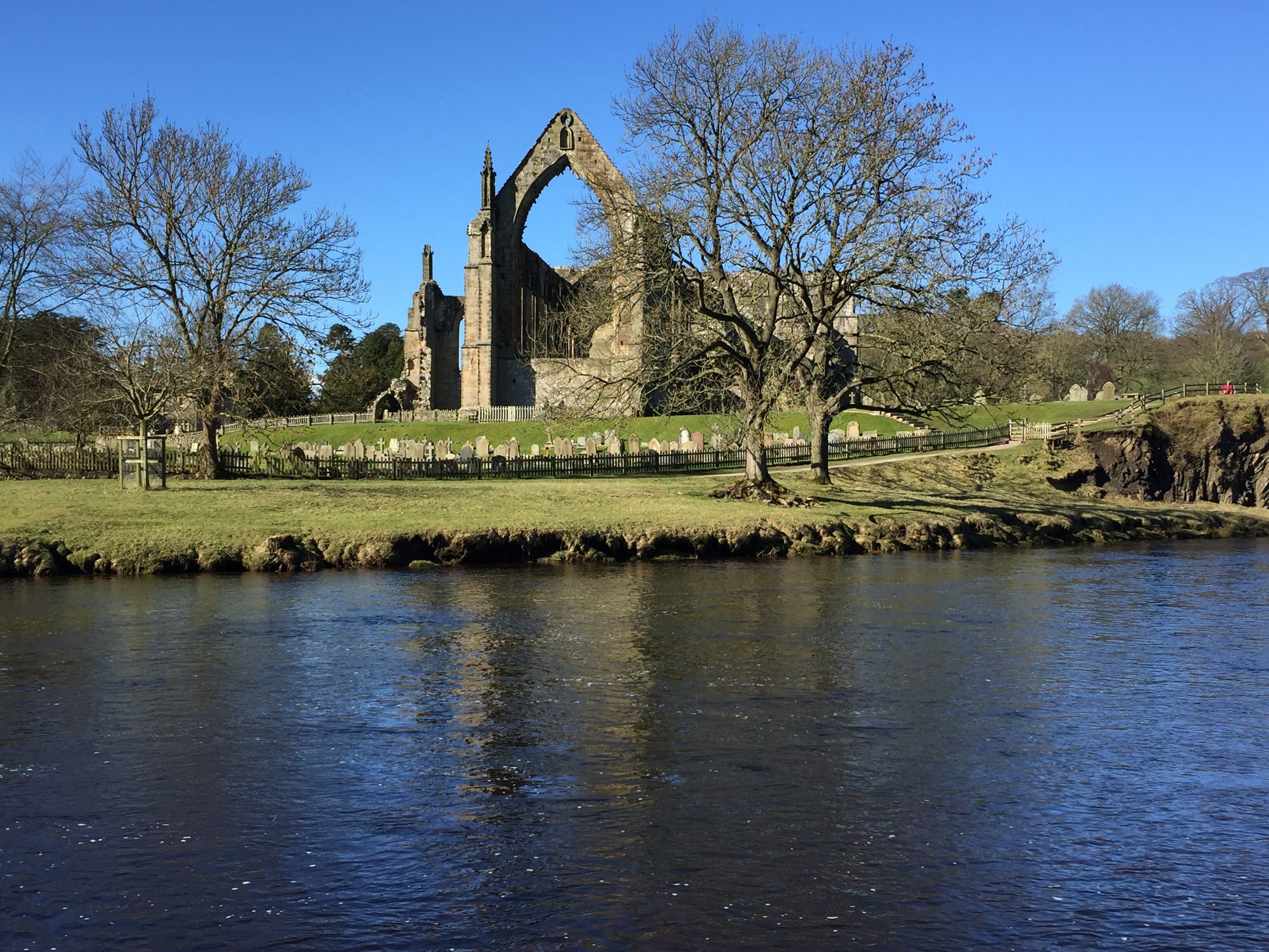 Foto “Hazlewood con Storiths” tomada por ianpudsey (CC BY); recorte de la original