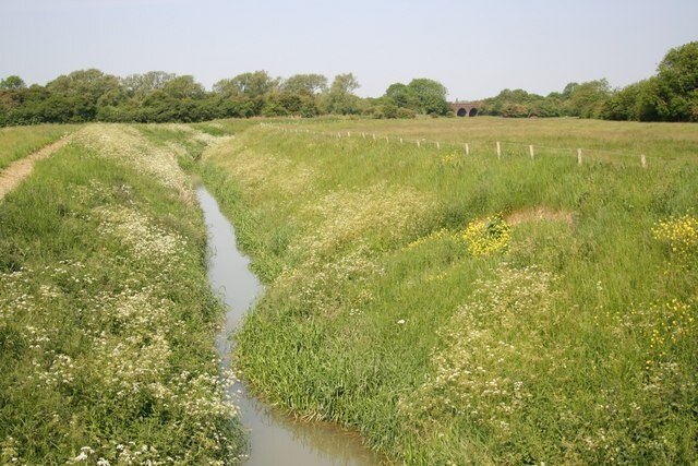 Photo "Little Hale" by Richard Croft (CC BY-SA) / Cropped from original