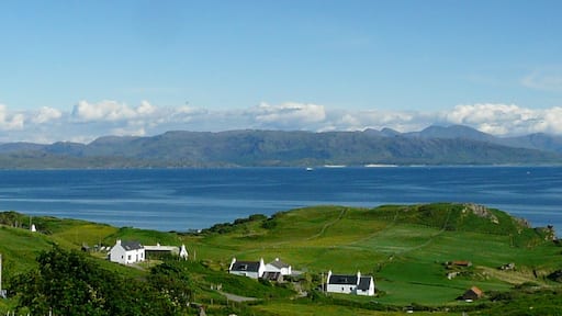 Photo "Aird of Sleat" by grumpylumixuser (CC BY) / Cropped from original