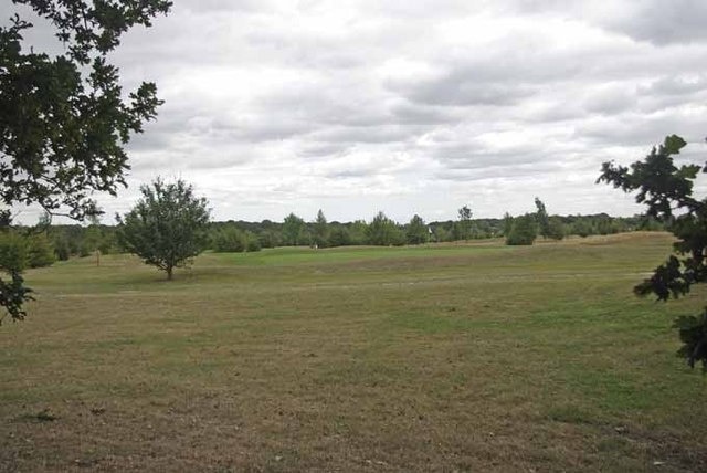 Photo "Little Burstead" by Glyn Baker (CC BY-SA) / Cropped from original