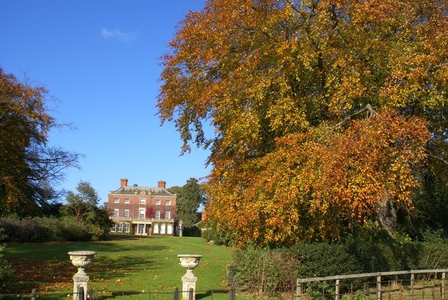 "Clive"-foto av Dan E (CC BY-SA) / Urklipp från original