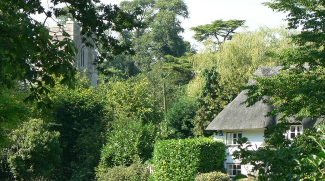 Foto "Hilton" de Mick Lobb (CC BY-SA) / Recortada de la original