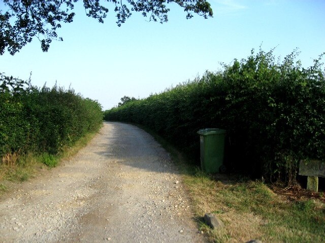 Ảnh "Marton-cum-Moxby" của Roger Gilbertson (CC BY-SA) / Cắt từ ảnh gốc