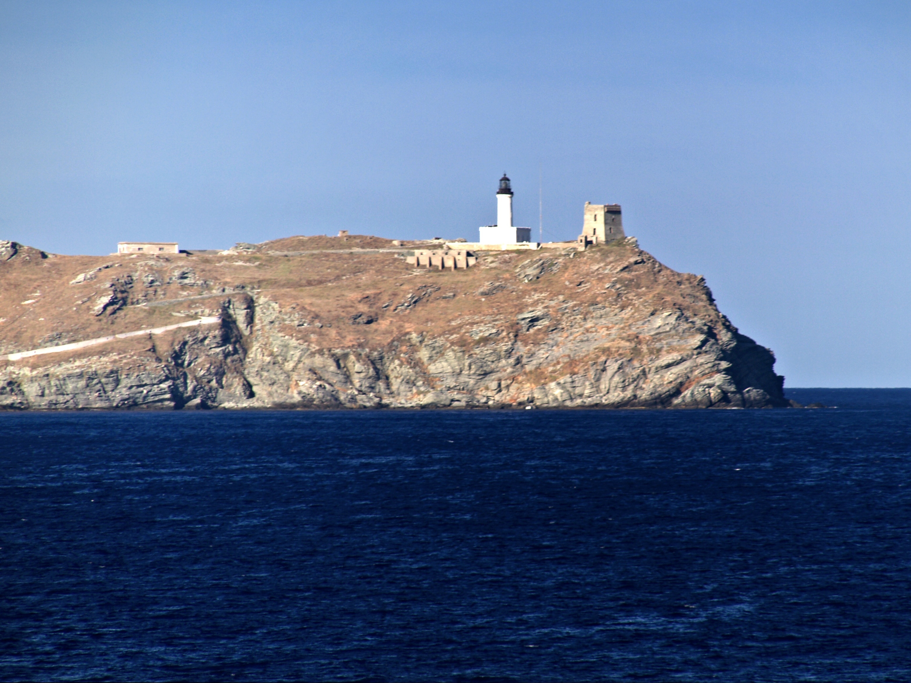 Ersa (Corse) - Phare et tour génoise de l'île de la Giraglia