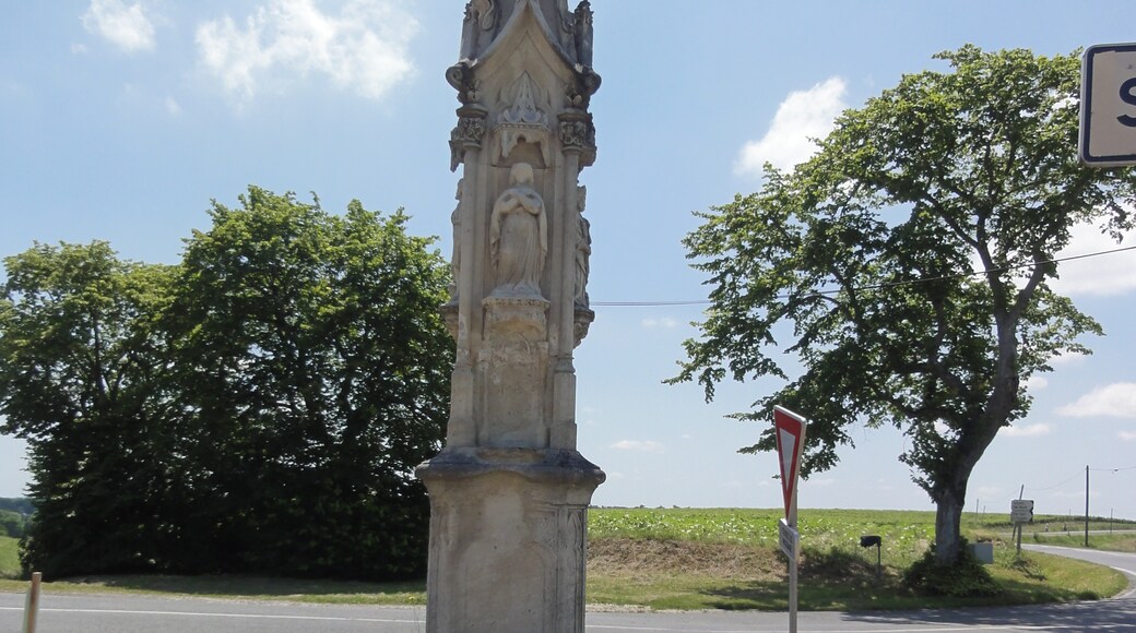 Petit-Niort (Mirambeau, Charente-Maritime) Croix des Graves, face nord