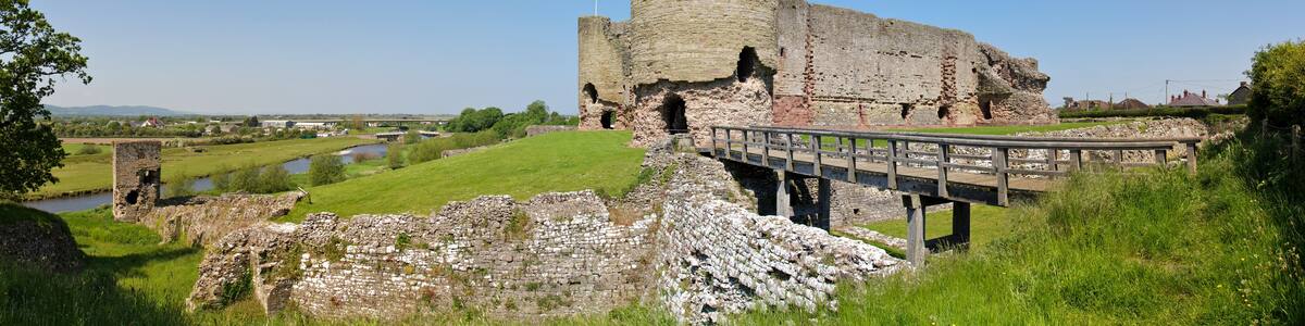 Photo "This is a photo of listed building number" by Mike Peel (Creative Commons Attribution-Share Alike 4.0) / Cropped from original