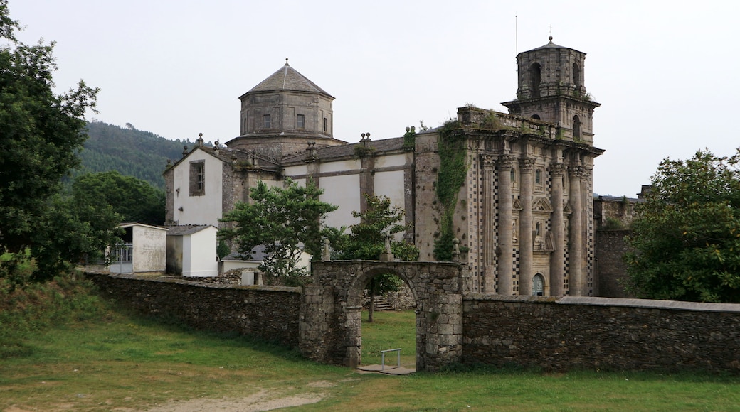Foto „Kloster Monfero“ von Mgl.branco (page does not exist) (CC BY-SA)/zugeschnittenes Original