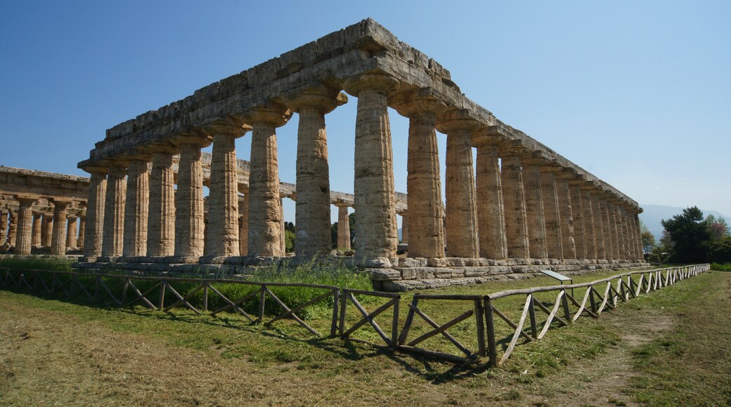 Foto "First Temple of Hera" di Mboesch (CC BY-SA) / Ritaglio dell’originale