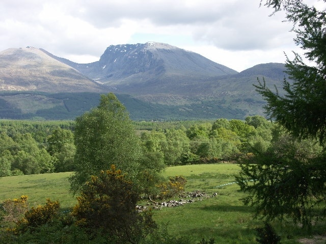 Ben Nevis from Muirshearlich.