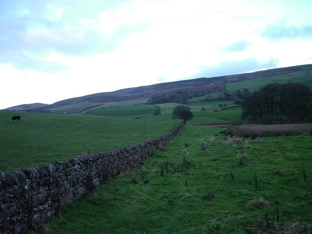 "Cumrew"-foto av David Brown (CC BY-SA) / Urklipp från original