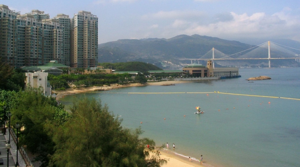 ภาพ "หาด Ma Wan Tung Wan" โดย Baycrest (CC BY-SA) / ตัดภาพจากขนาดต้นฉบับ