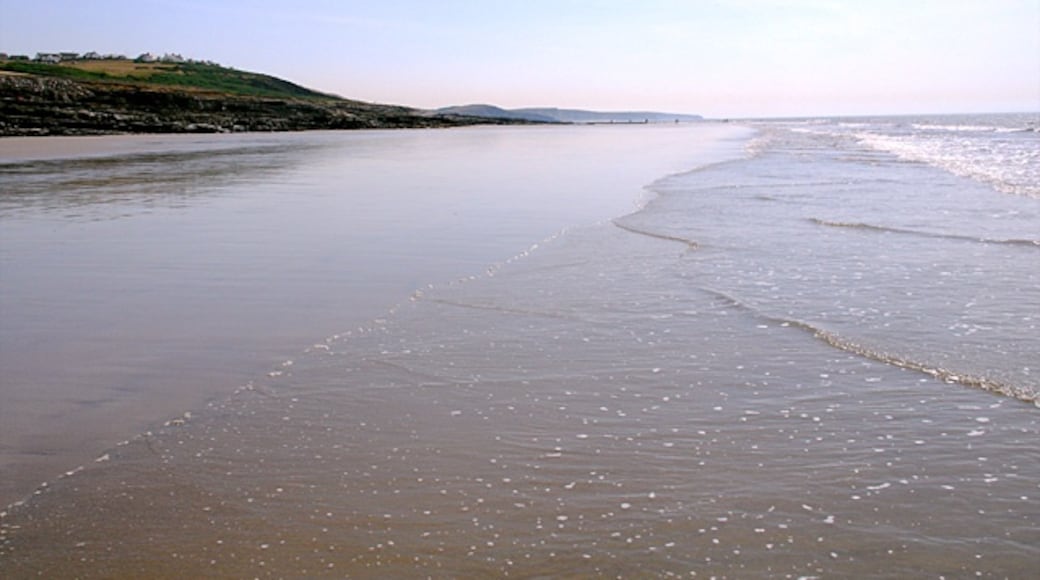 Photo "Ogmore-by-Sea" by Linda Bailey (CC BY-SA) / Cropped from original
