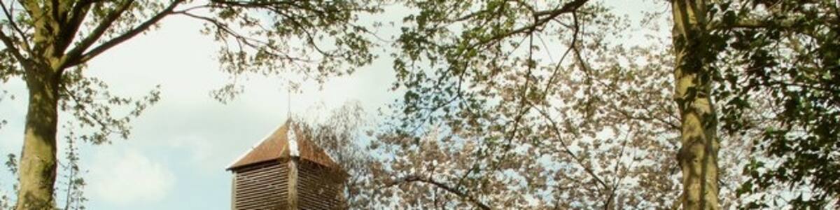 Photo "St. Leonard's church, Wixoe, Suffolk. This is a small Norman church with a 15th century belfry. It is well cared for and sits at the heart of its tiny village." by Robert Edwards (Creative Commons Attribution-Share Alike 2.0) / Cropped from original