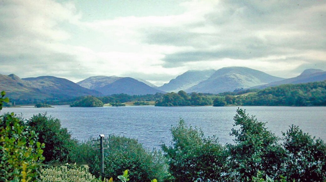 Foto "Loch Awe" di Ben Brooksbank (CC BY-SA) / Ritaglio dell’originale