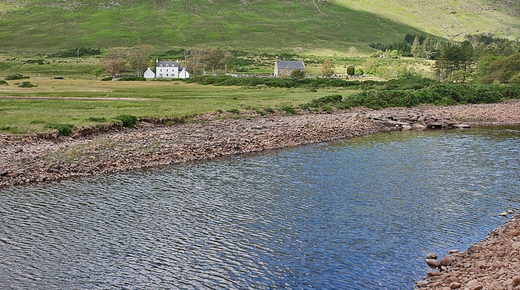 Photo "Applecross Beach" by Nigel Brown (CC BY-SA) / Cropped from original