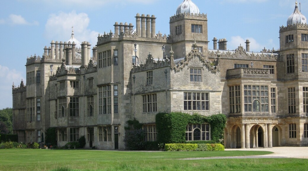 Foto "St. Paul Malmesbury Without" por gentlebird (CC BY) / Recortada de la original