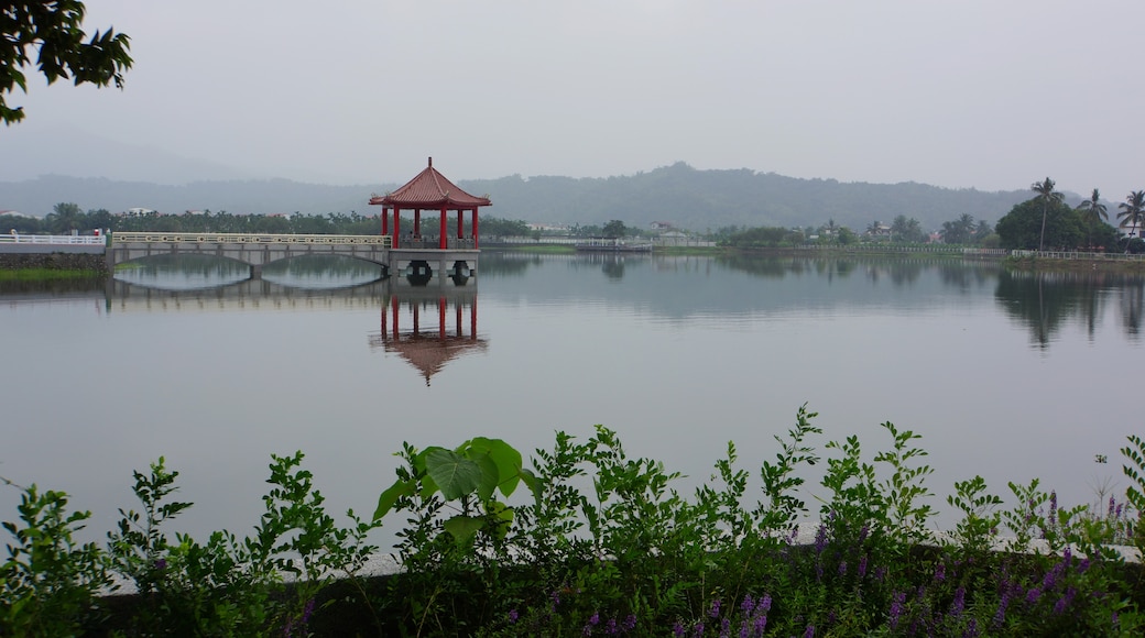 Photo "Meinong" by lienyuan lee (CC BY) / Cropped from original