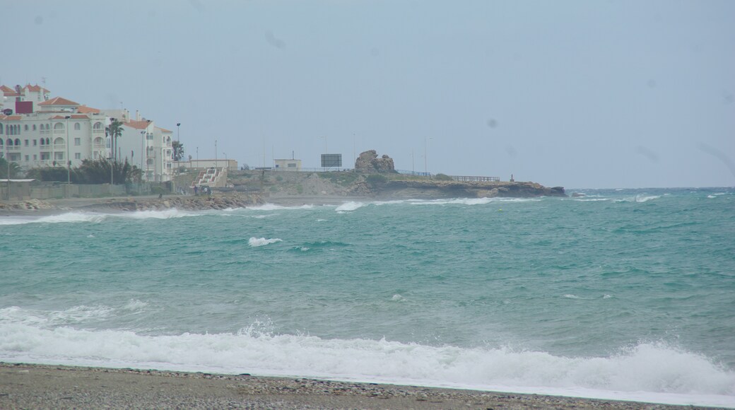 Foto “Playa El Playazo” tomada por Concepcion AMAT ORTA… (CC BY); recorte de la original