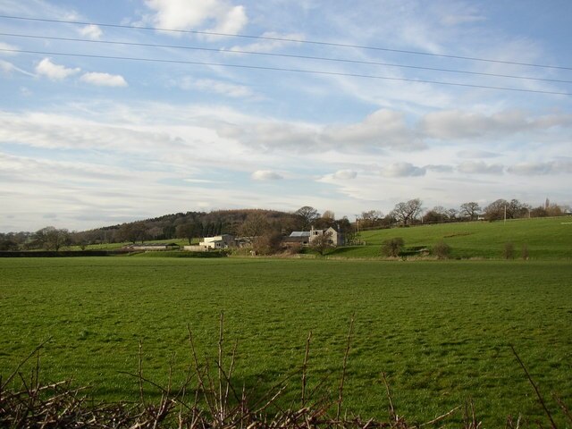 Photo "Castley" by Humphrey Bolton (CC BY-SA) / Cropped from original