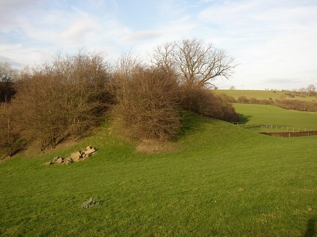 Photo "Castley" by Humphrey Bolton (CC BY-SA) / Cropped from original