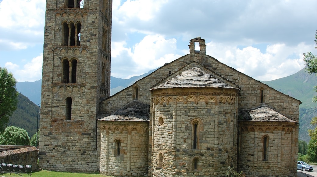 the church of sant climent de taull, val de boi