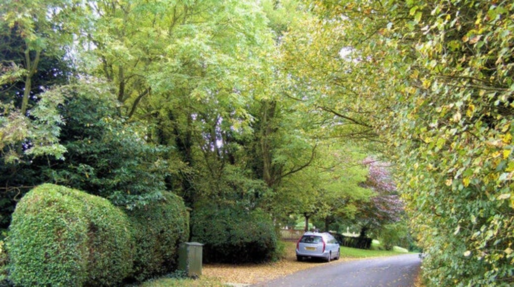 Foto "Selmeston" de Kevin Gordon (CC BY-SA) / Recortada do original