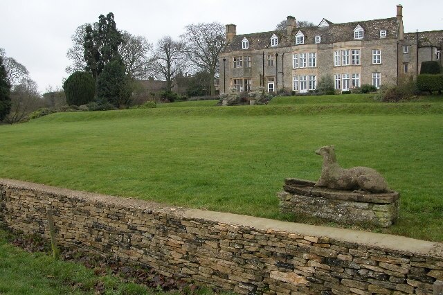 Foto „Donnington“ von Philip Halling (CC BY-SA)/zugeschnittenes Original