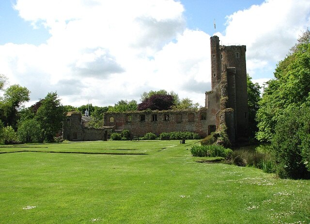 Foto „West Caister“ von Evelyn Simak (CC BY-SA)/zugeschnittenes Original