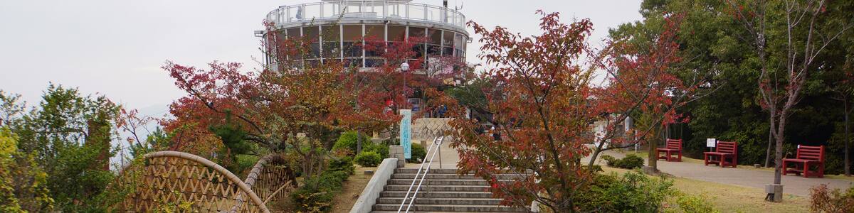 Photo "千光寺公園展望台 Senkoji Park Observation Platform" by lienyuan lee (Creative Commons Attribution 3.0) / Cropped from original