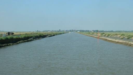 Photo "Thurlton" by David Medcalf (CC BY-SA) / Cropped from original