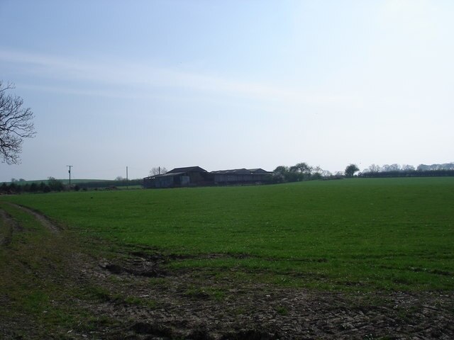 Foto “Danby Wiske con Lazenby” tomada por Frank Glover (CC BY-SA); recorte de la original