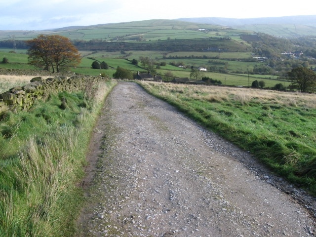 Track towards Tanpits Farm