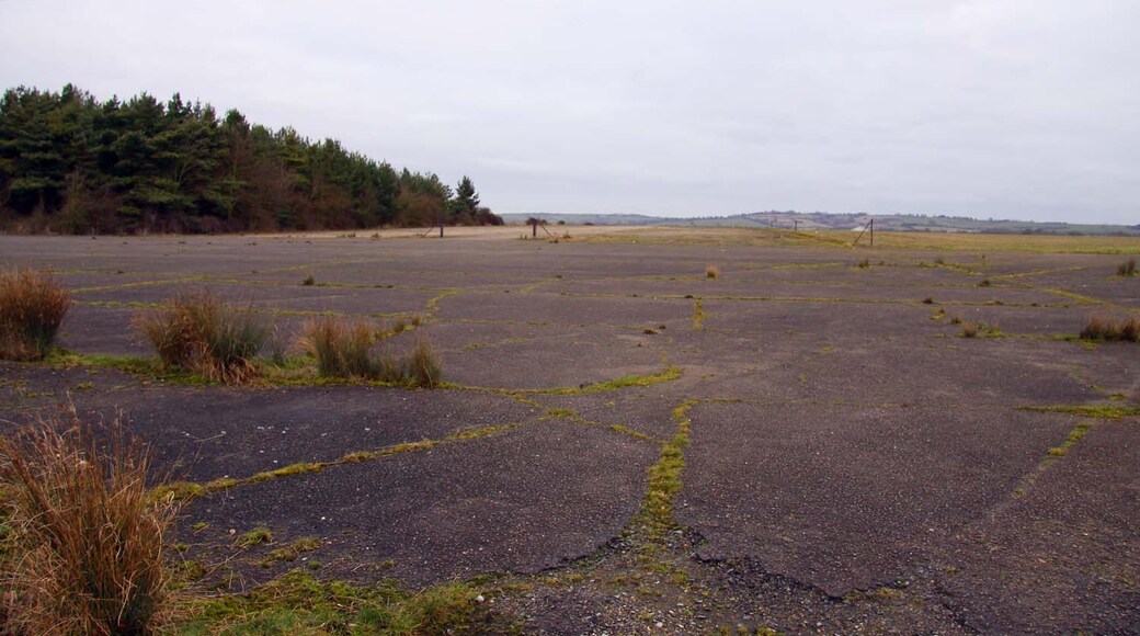 Photo "Worminghall" by Steve Daniels (CC BY-SA) / Cropped from original