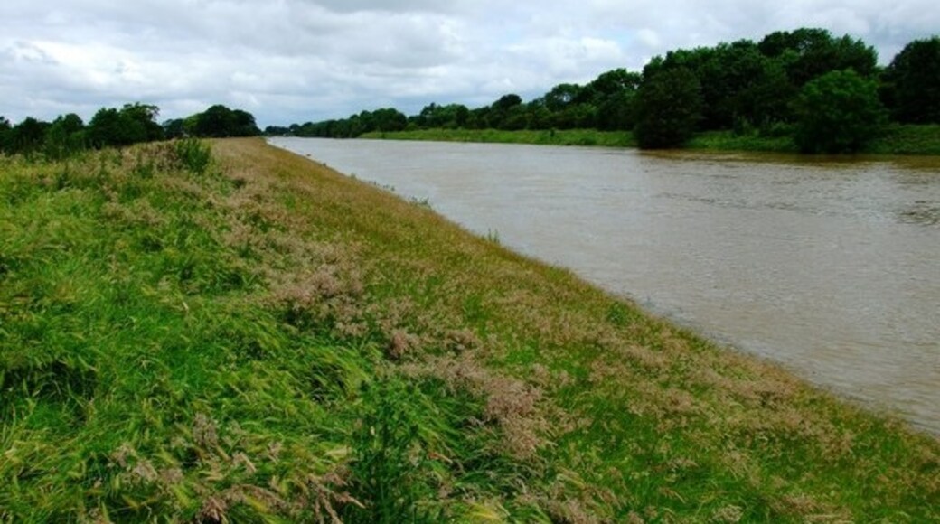Kuva ”Holland Fen ja Brothertoft” käyttäjältä Donnylad (CC BY-SA) / rajattu alkuperäisestä kuvasta