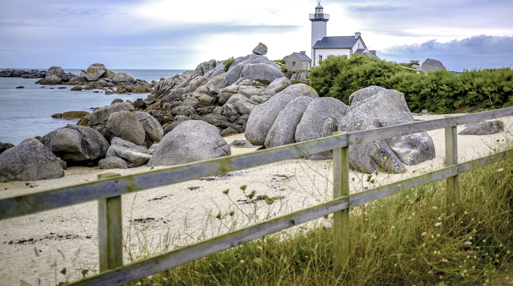 Foto "Brignogan-Plage" di Yann Caradec (CC BY-SA) / Ritaglio dell’originale