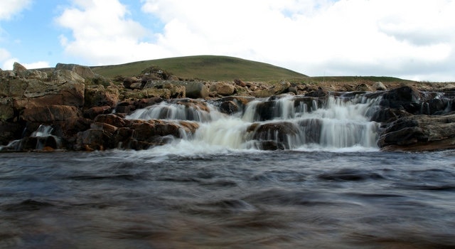 "Cumrew"-foto av Peter McDermott (CC BY-SA) / Urklipp från original