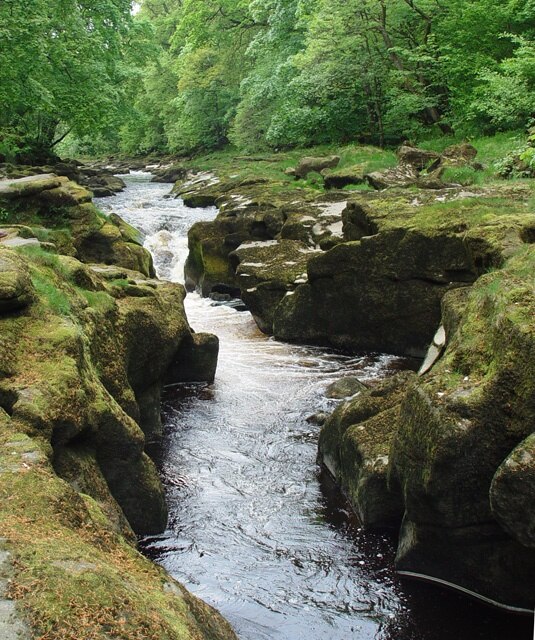 Foto “Barden” tomada por Peter Church (CC BY-SA); recorte de la original