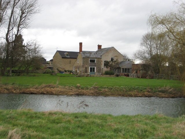 "Haversham-cum-Little Linford"-foto av David M Jones (CC BY-SA) / Urklipp från original