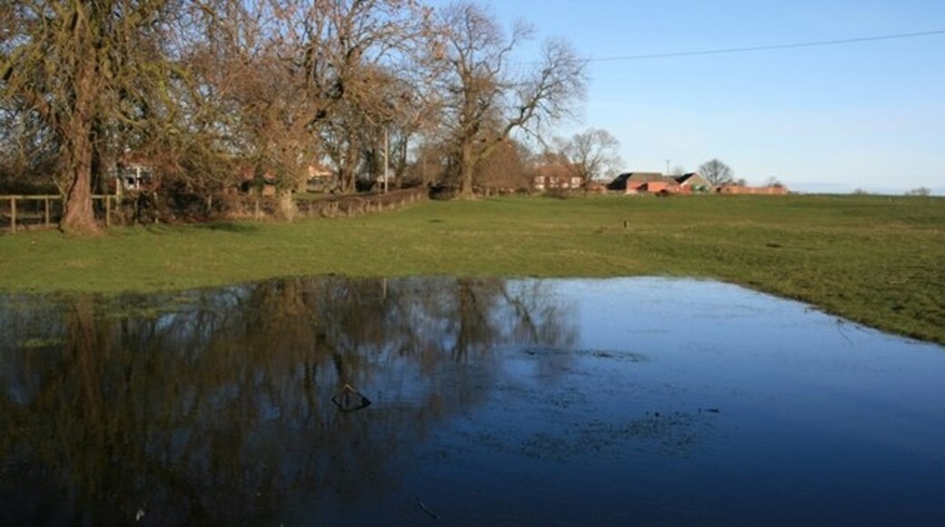 Billede "Deighton" af Mick Garratt (CC BY-SA) / beskåret fra det originale billede