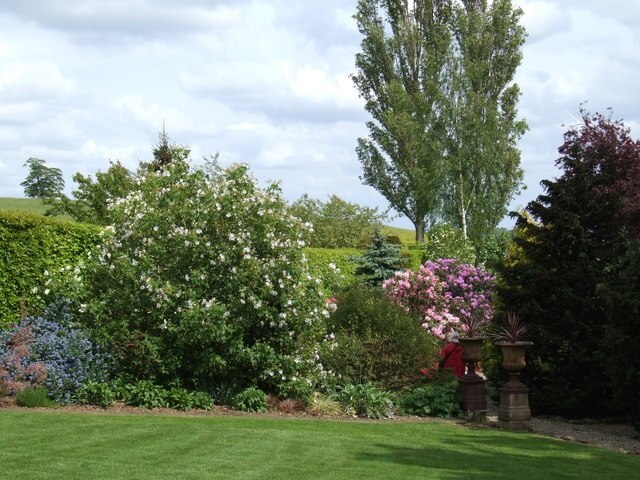 Photo "Gainford" by jokskot (CC BY-SA) / Cropped from original