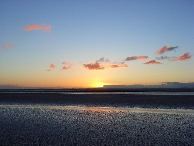 "Burgh by Sands"-foto av Andrew Smith (CC BY-SA) / Urklipp från original