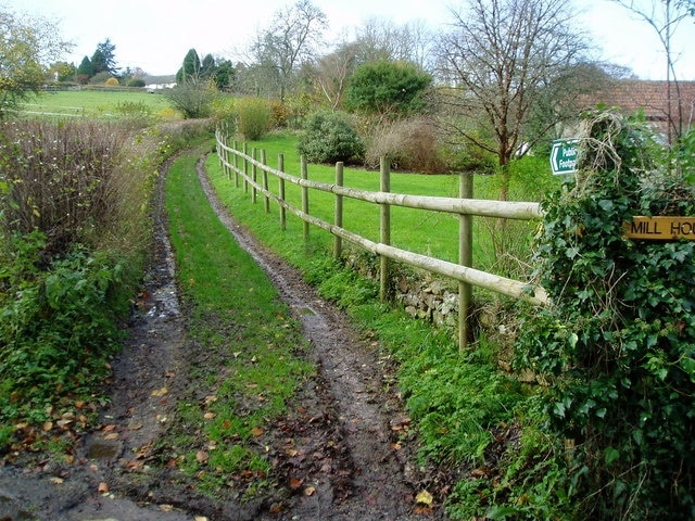 Public Footpath to Myrtle Farm