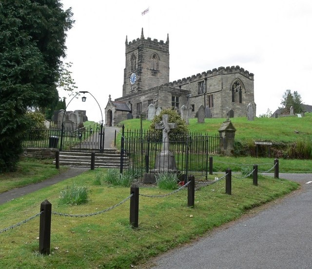 St James Church in Smisby, south Derbyshire With the war memorial at the junction of Main Street, Chapel Street, and Annwell Lane.