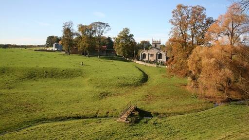 Foto „Easton“ von Richard Croft (CC BY-SA)/zugeschnittenes Original