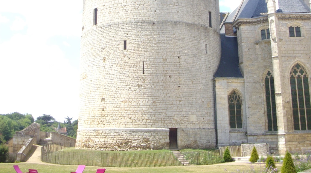 Foto „Châteaudun“ von Fab5669 (CC BY-SA)/zugeschnittenes Original