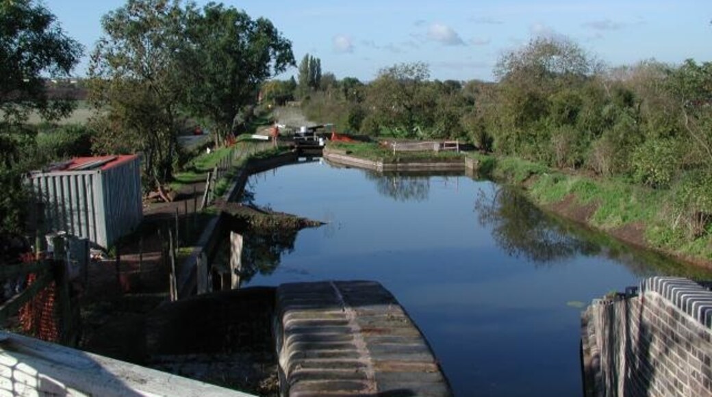 Photo "Hadzor" by David Stowell (CC BY-SA) / Cropped from original