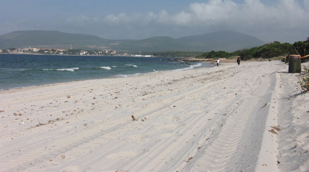 Foto "Playa de María Pía" de michiel1972 (CC BY-SA) / Recortada de la original