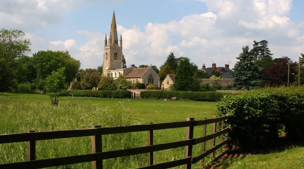 "West Deeping"-foto av Paul Bragg (CC BY-SA) / Urklipp från original